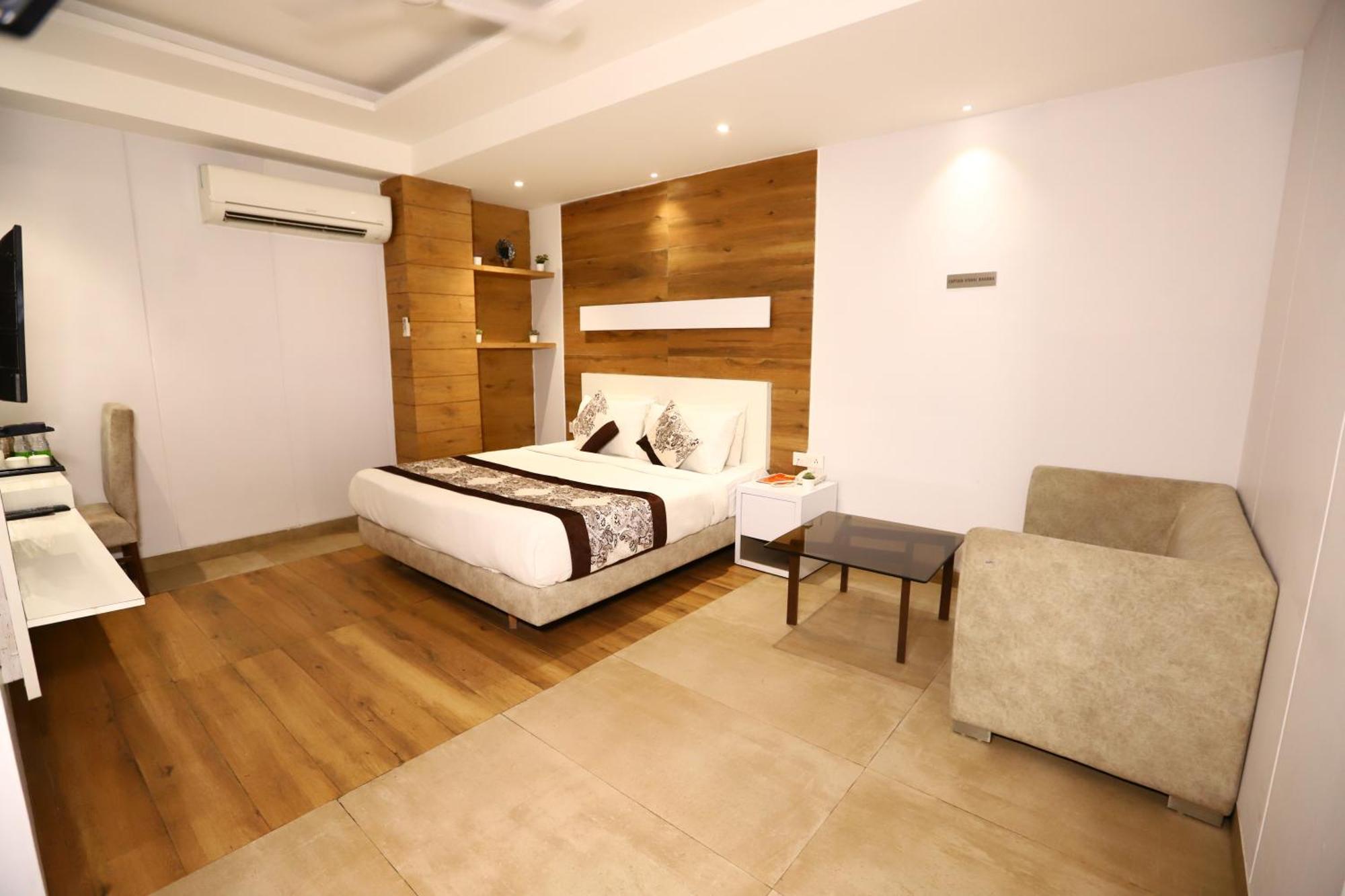Hotel Kelvish Free Airport Pickup Нью-Делі Екстер'єр фото